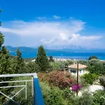 Apartamento Gerakofolia