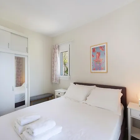 Apartment Gerakofolia