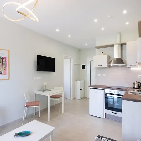 Gerakofolia Apartment Nikiana